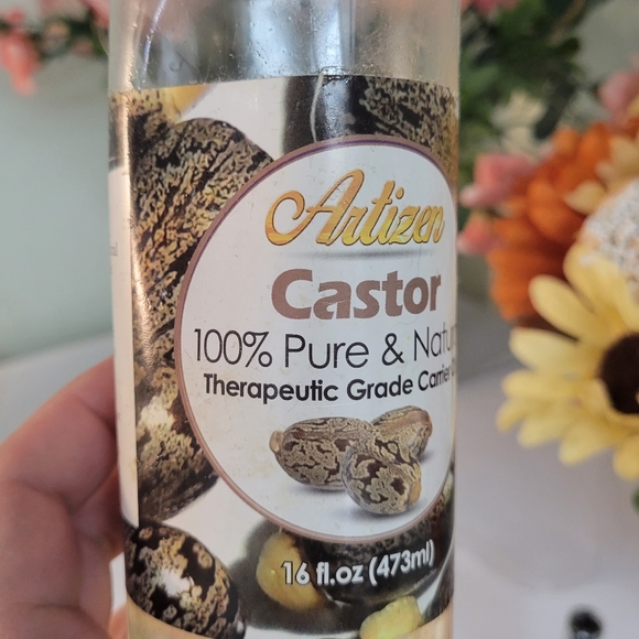 Amazing Proprietary Handmade Formula PURE Castor oil & vit E. GROWS long lashes - Picture 8 of 15